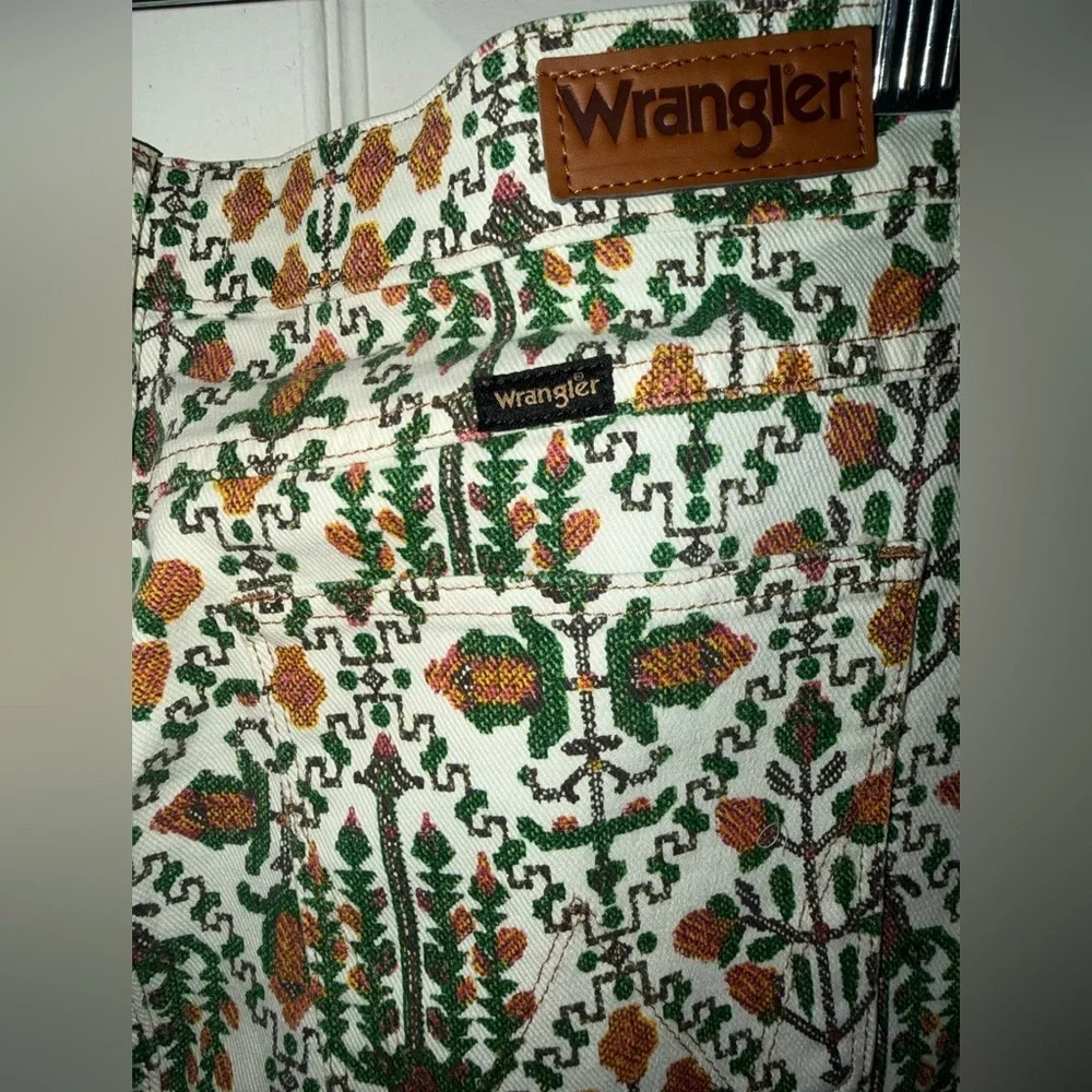 Wrangler Floral Printed Denim Mini Skirt Boho Western High Rise Women size 12 - Picture 5 of 6